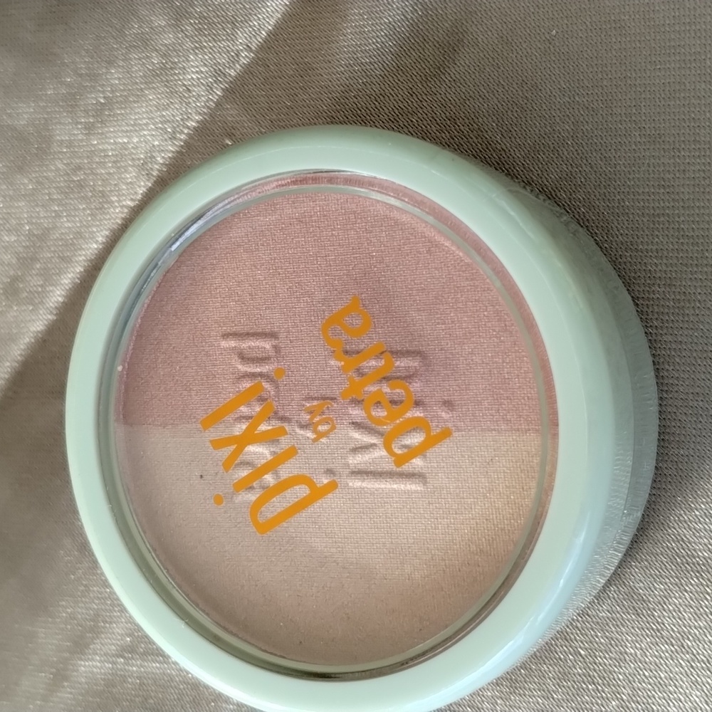 Pixie by Petra Blush